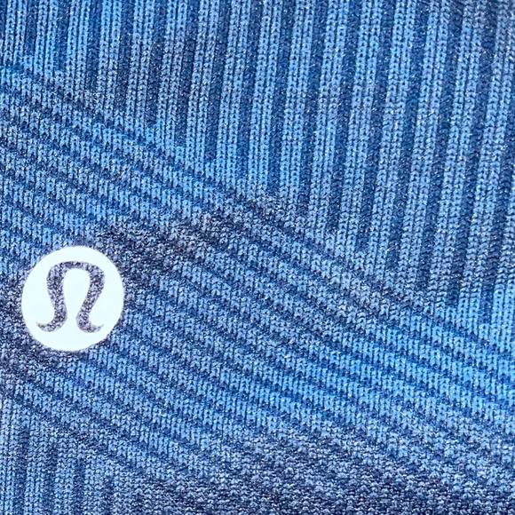 Women’s Lululemon Fitted Ribbed Short Shorts - Picture 5 of 7